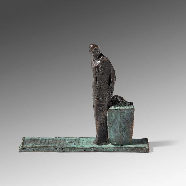 Figura de bronze de l'escultora Madola